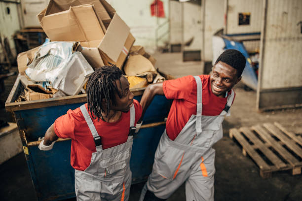 Best Junk Hauling Services  in Altamont, IL